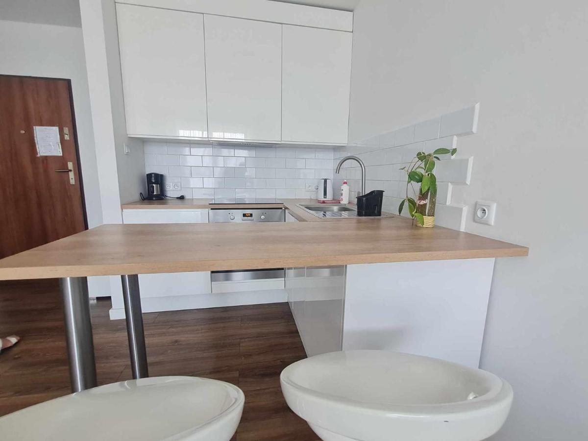 Apartament Sunrise Poznan - Self Check-In 24H Buitenkant foto